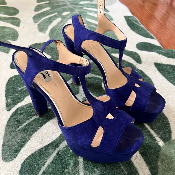 Jessica Simpson Blue Suede High Heels. - Picture 6 of 6